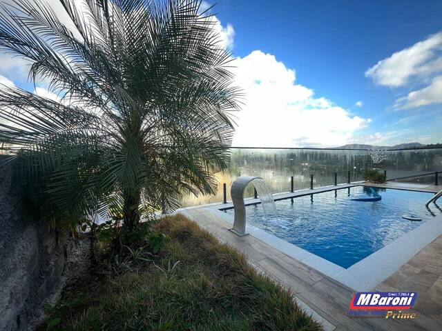 Casa para Venda em Santana de Parnaíba - 2