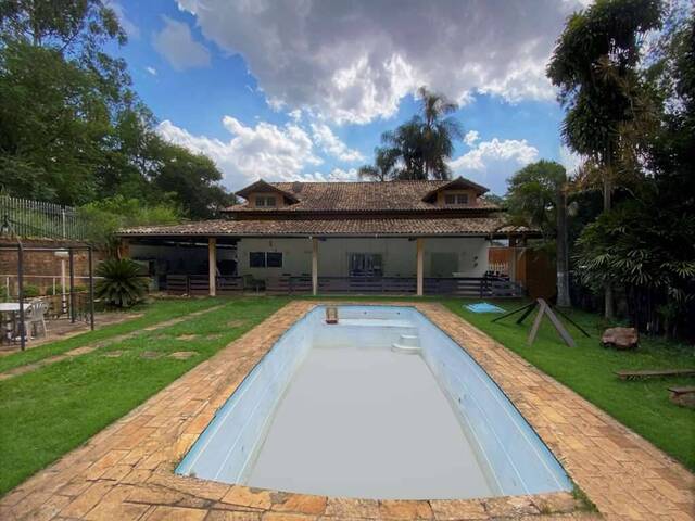 Casa em Bolsão para Venda em Carapicuíba - 1