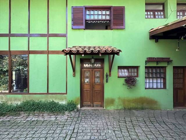 Casa em Bolsão FECHADO para Venda em Cotia - 5