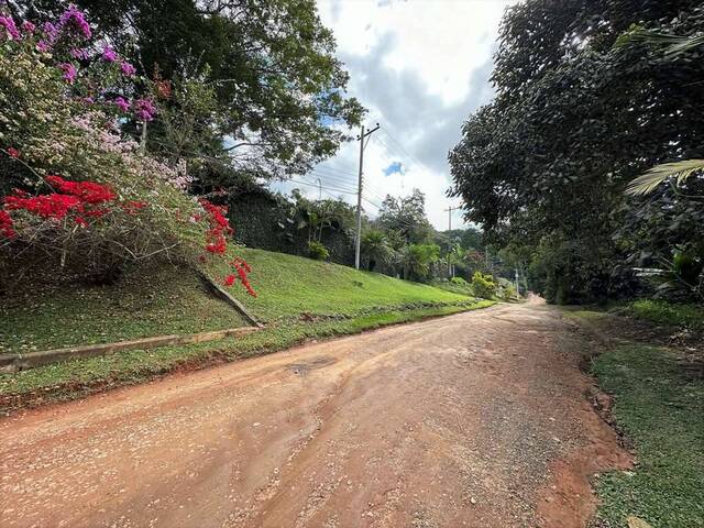 #1065 - Casa em Bolsão para Venda em Cotia - SP - 2